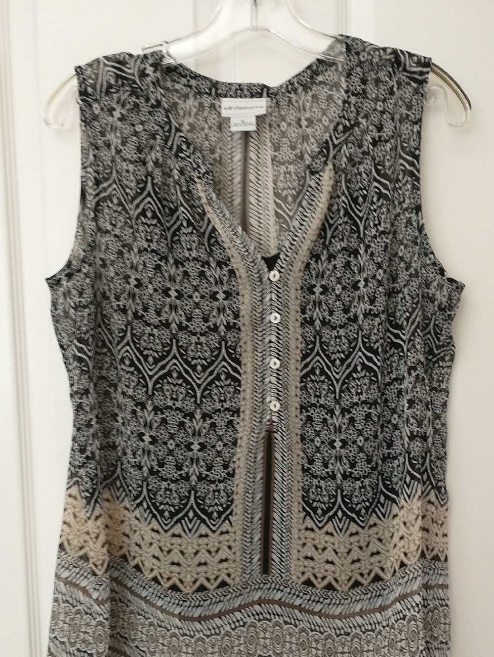 Liz Claiborne Black & Beige Printed Sleeveless V-Neck Tank with cami, MEDIUM